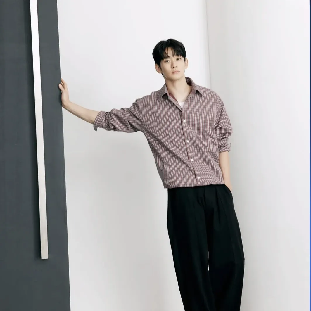Recent activity shot of Kim Soohyun