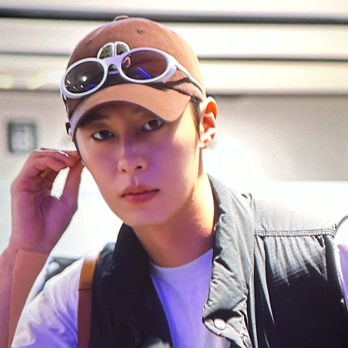 A moment captured by a fan of Lee Jaewook