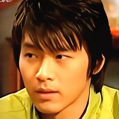 Foto terbaru dari Hyun Bin