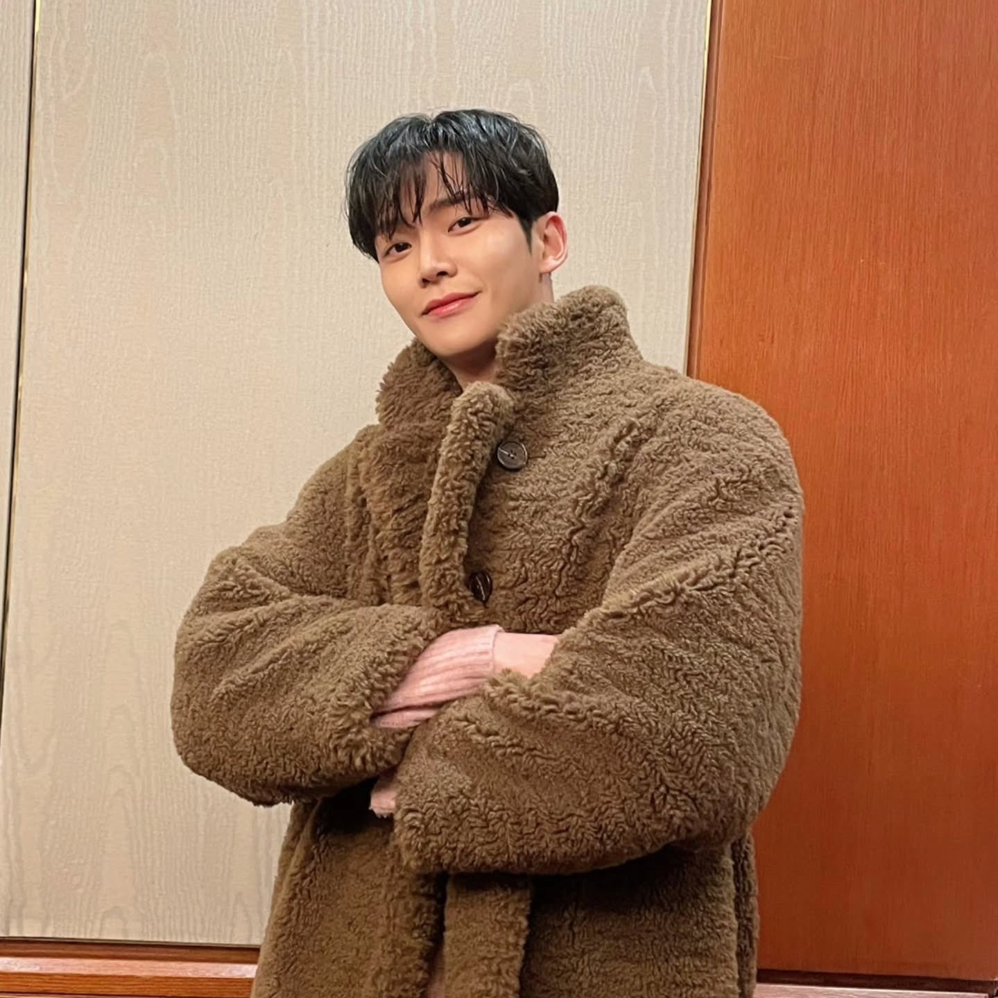 A moment captured by a fan of Rowoon