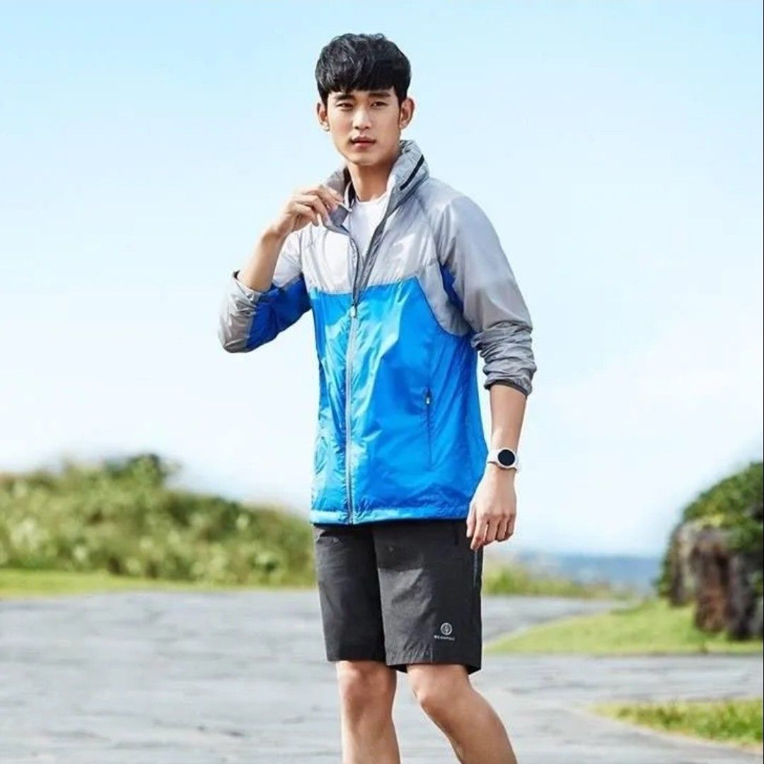 金秀贤的最新照片