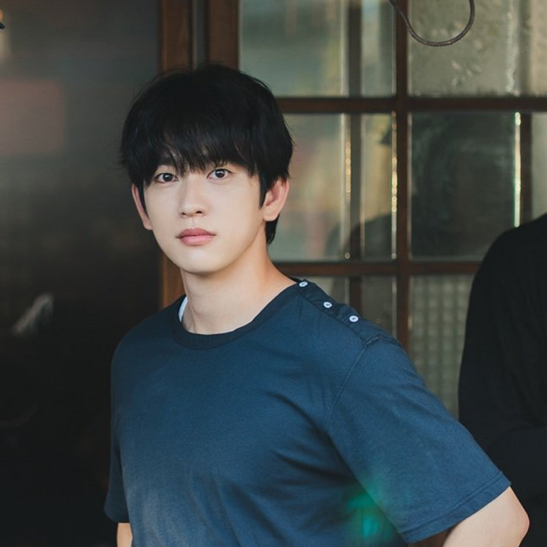 Cuplikan di balik layar dari Park Jinyoung