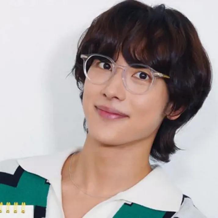 Latest photo of Yim Siwan