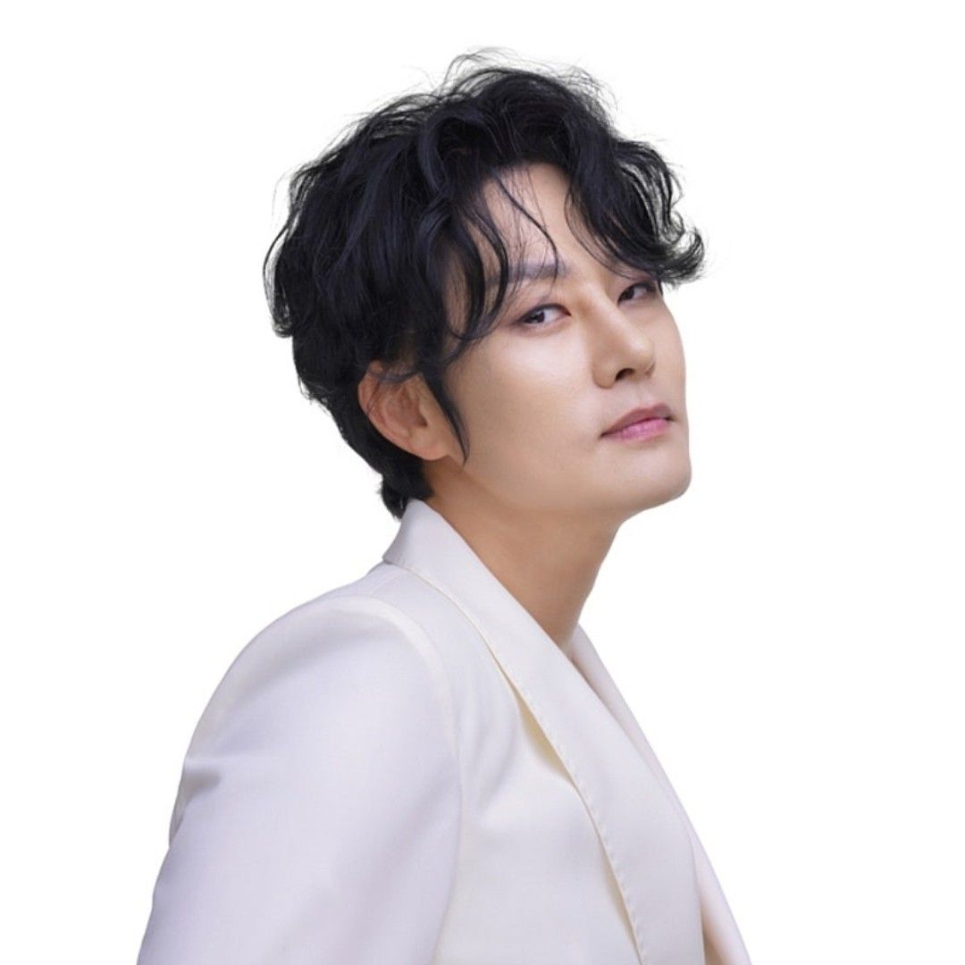 A moment captured by a fan of Kang Moonkyung