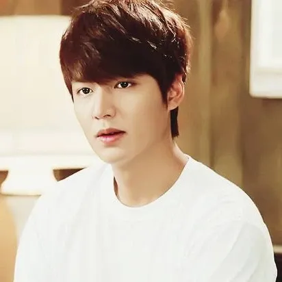 이민호 최근 활동샷