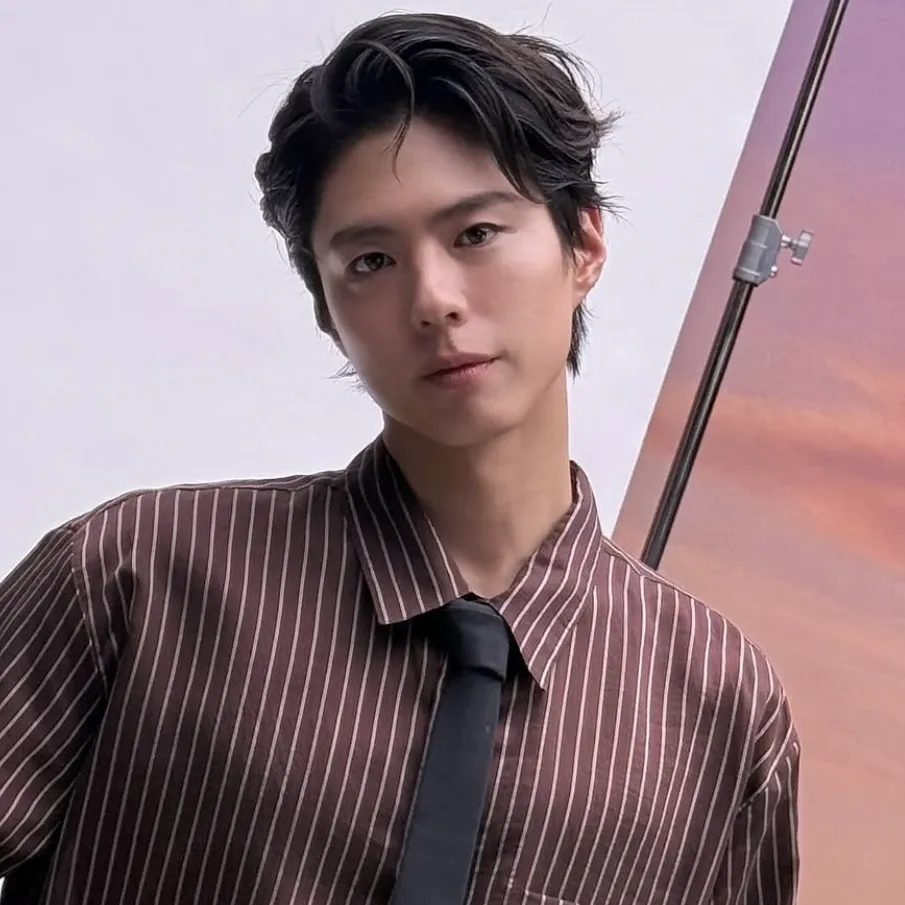 A moment captured by a fan of Park Bogum