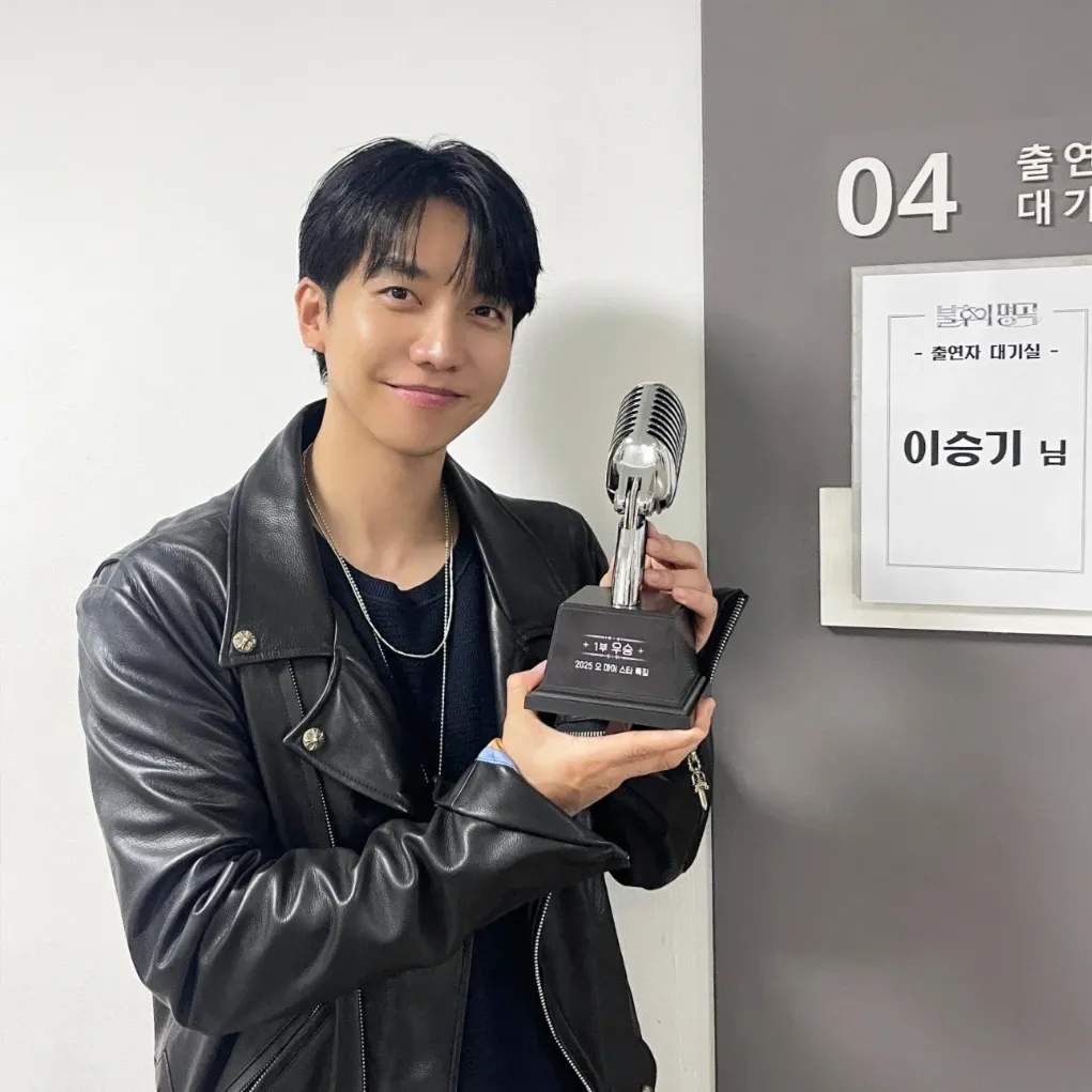 Cuplikan di balik layar dari Lee Seunggi