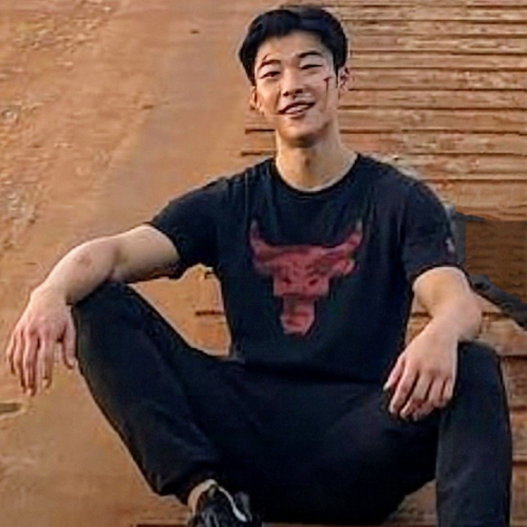 A moment captured by a fan of Woo Dohwan