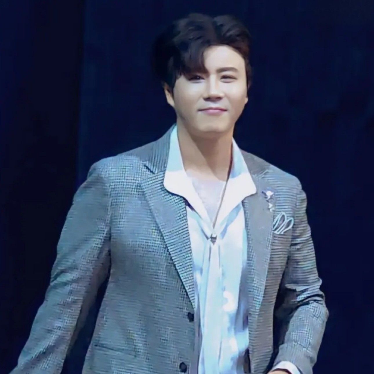 Behind-the-scenes cut of Jin Haesung