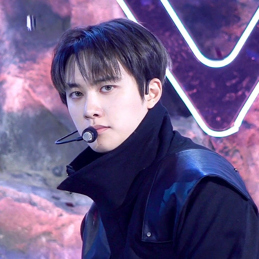 도경수 (디오)의 비하인드 컷