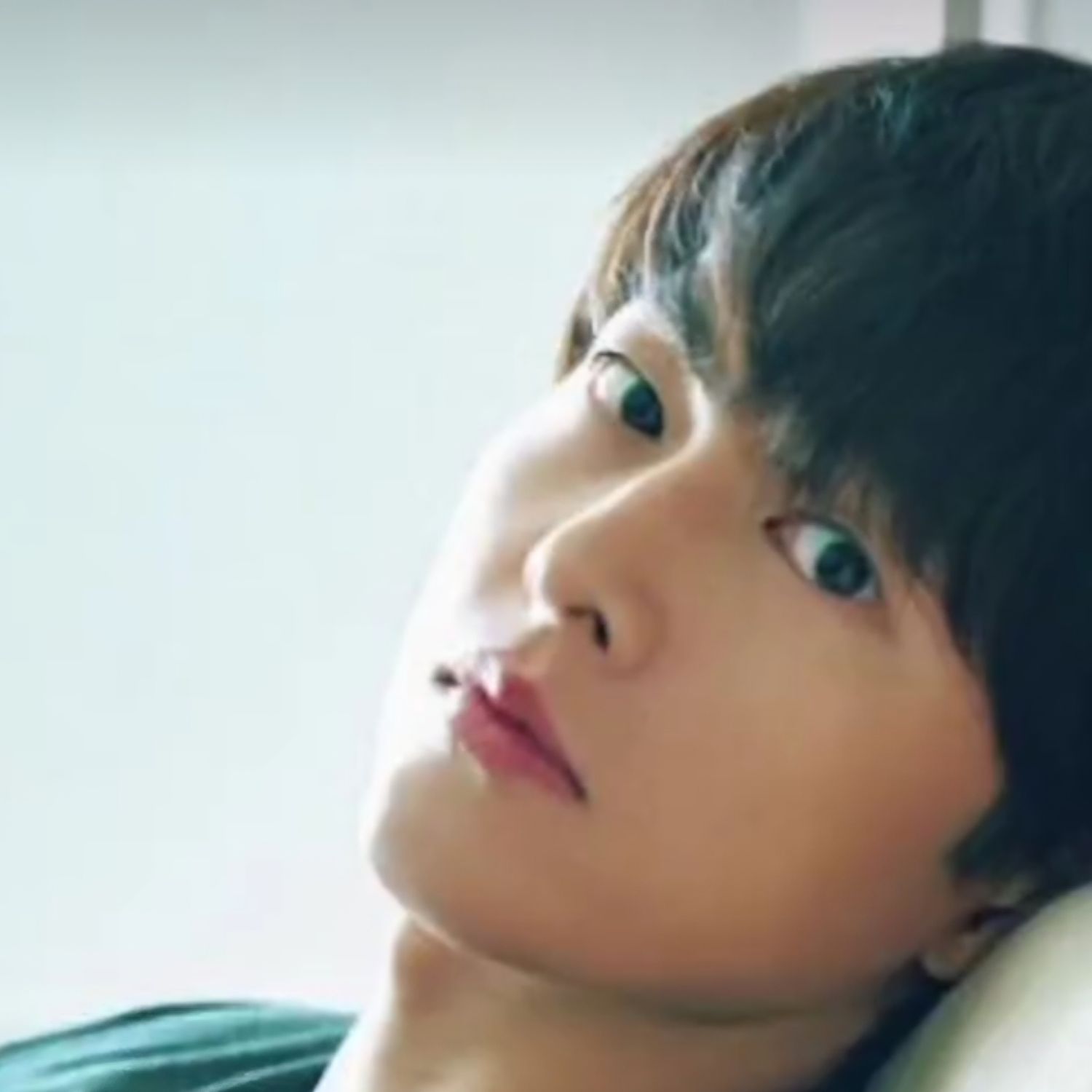 Cuplikan di balik layar dari Song Joongki