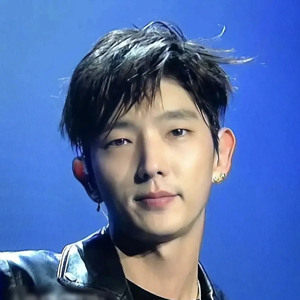 이준기의 최신 사진