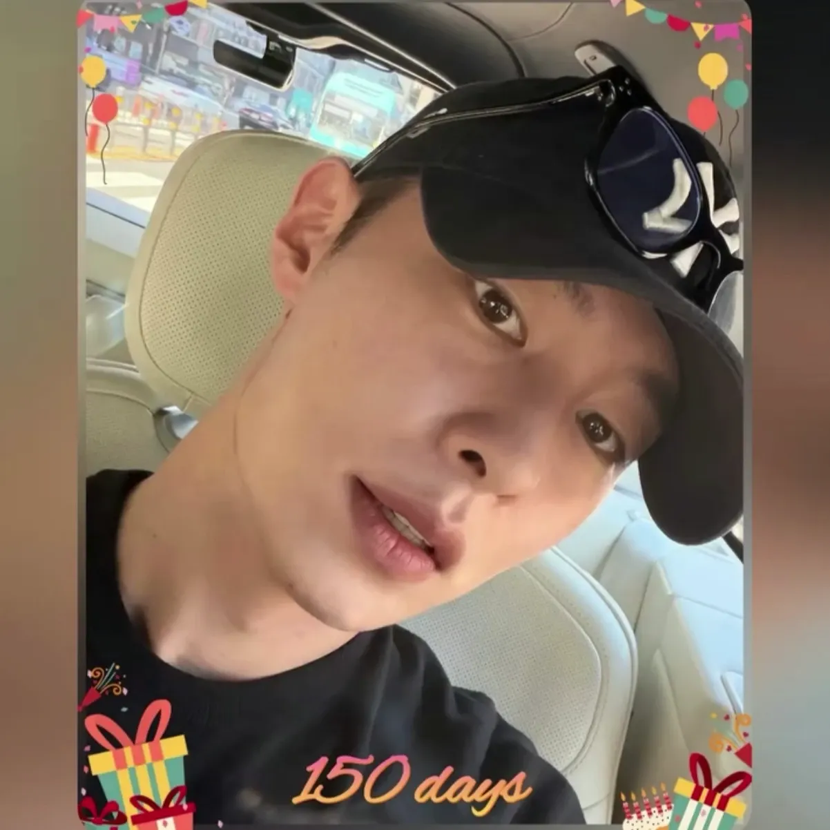 A moment captured by a fan of Lee Jaewook