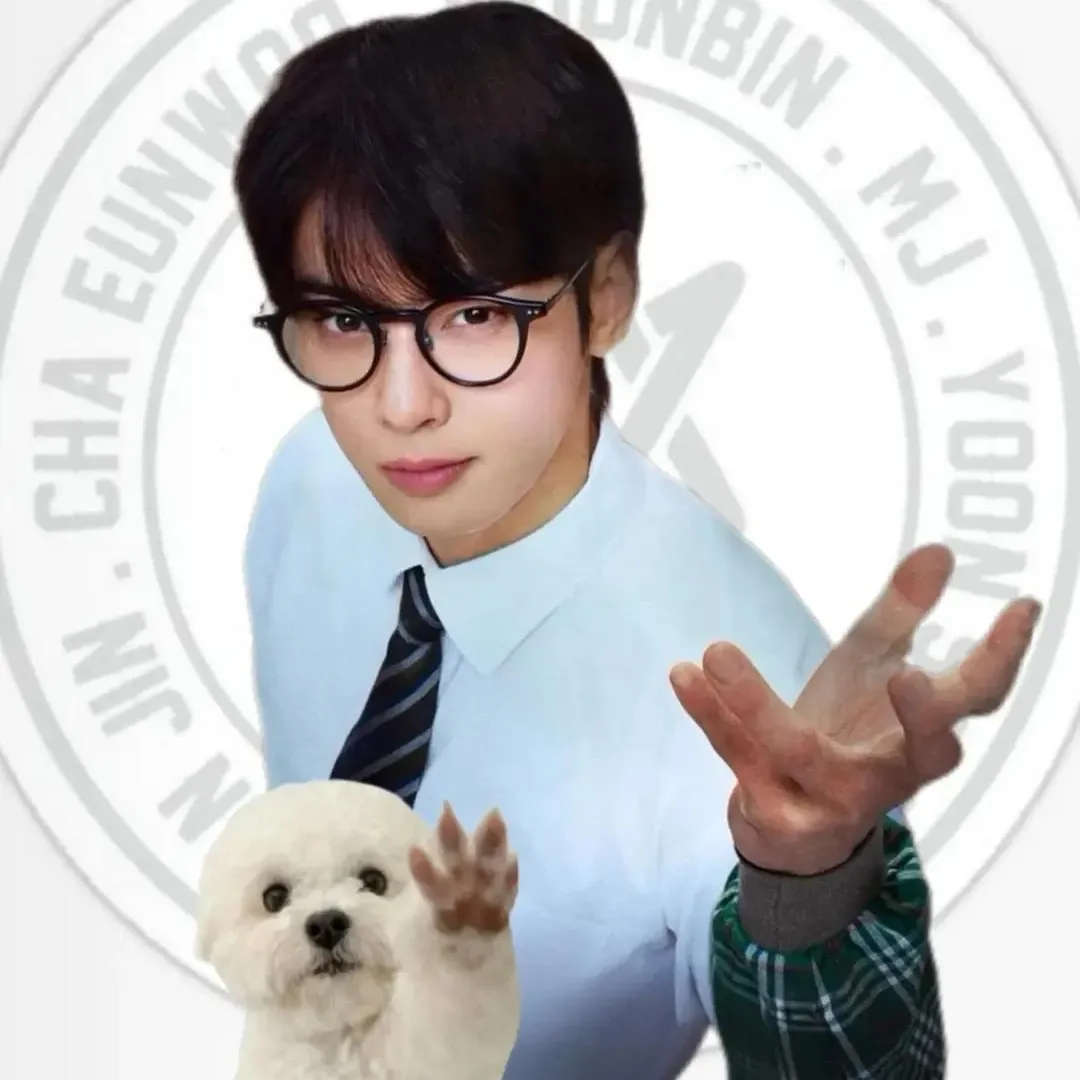 A moment captured by a fan of Cha Eunwoo