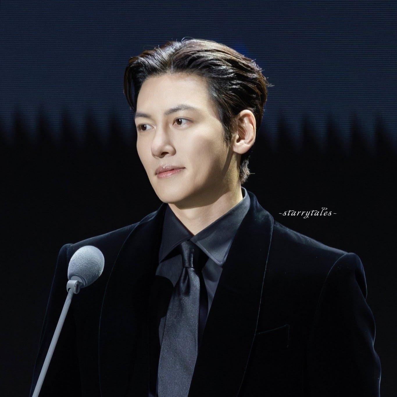 A moment captured by a fan of Ji Changwook