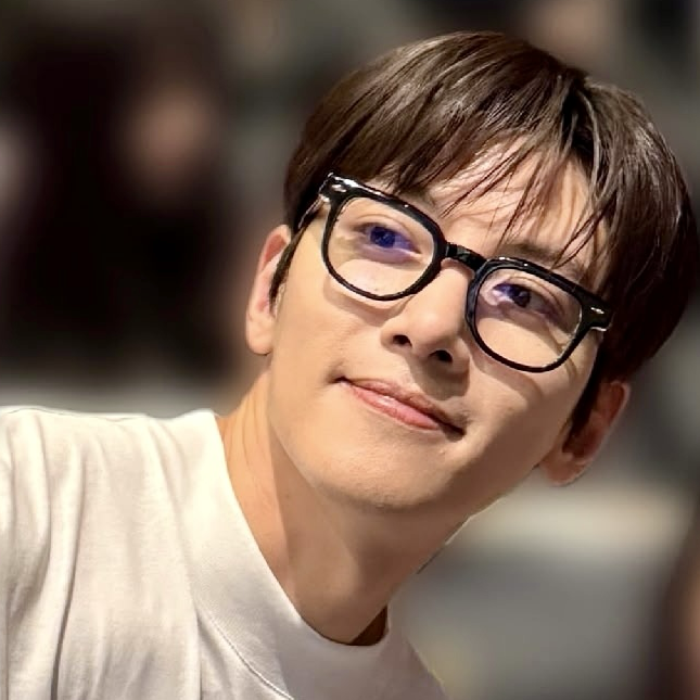 A moment captured by a fan of Ji Changwook