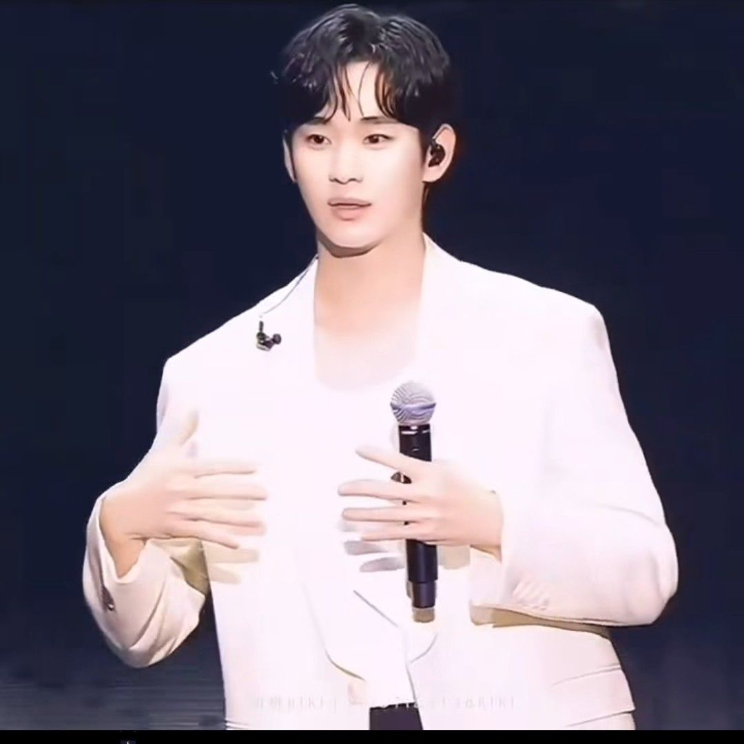 キム・スヒョンのビハインドカット