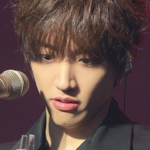 Behind-the-scenes cut of Lee Seungyoon