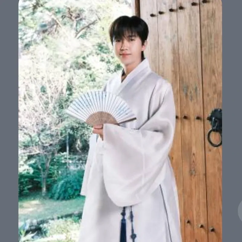 Cuplikan di balik layar dari Lim Youngwoong