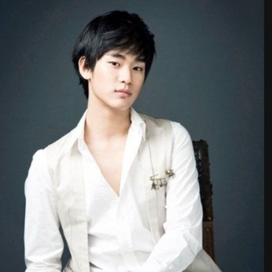 Recent activity shot of Kim Soohyun