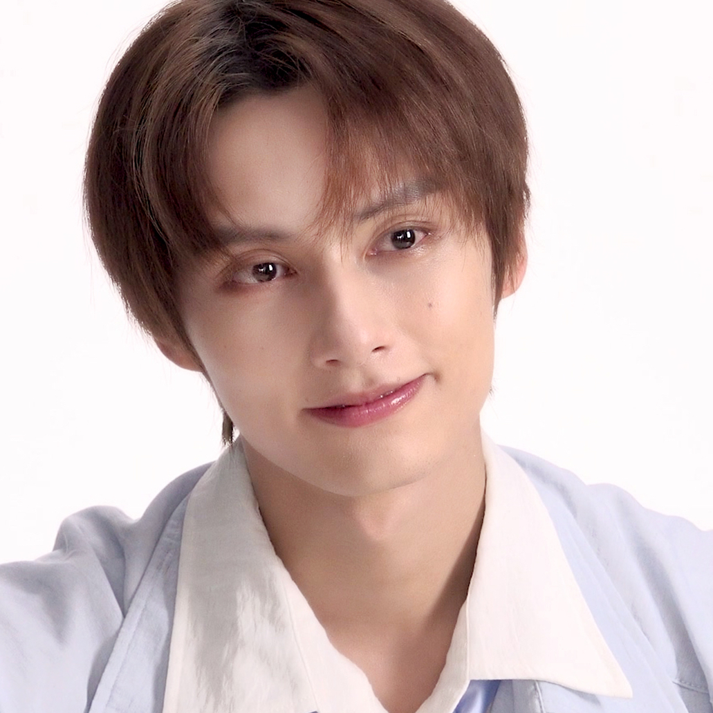 Latest photo of Wen Junhui