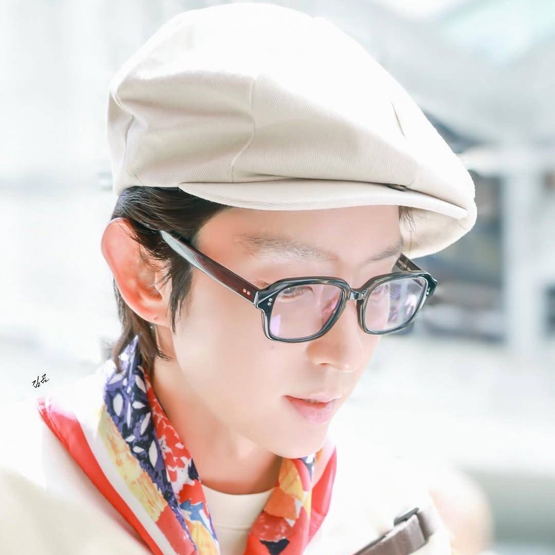 A moment captured by a fan of Lee Joongi