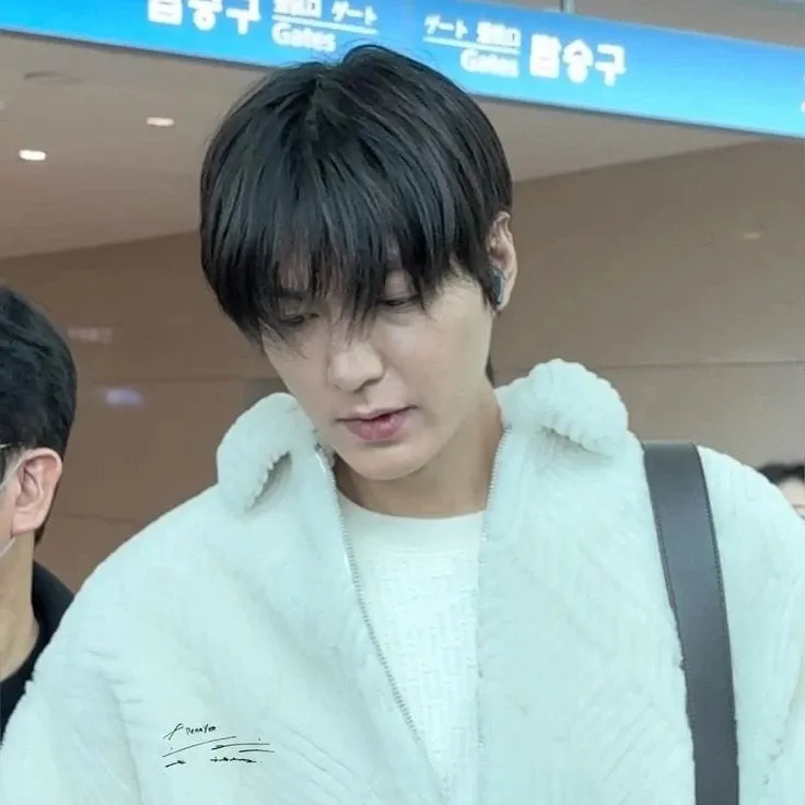 Recent activity shot of Lee Minho
