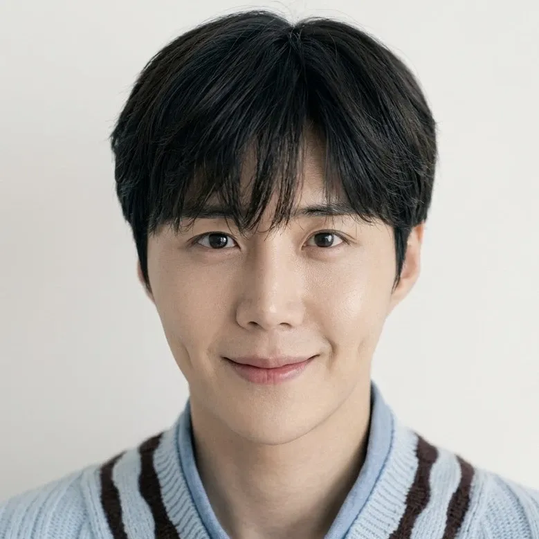 Recent activity shot of Kim Seonho
