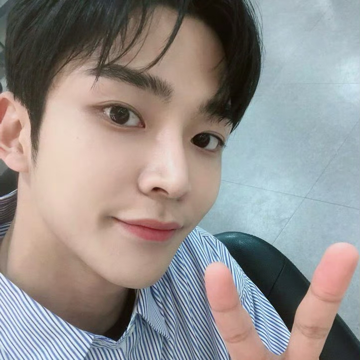 Foto terbaru dari Rowoon