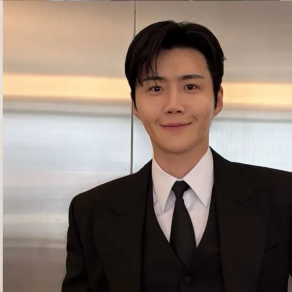 Foto kegiatan terbaru dari Kim Seonho