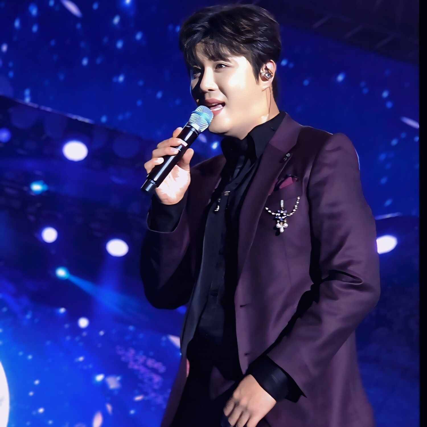 진해성의 비하인드 컷