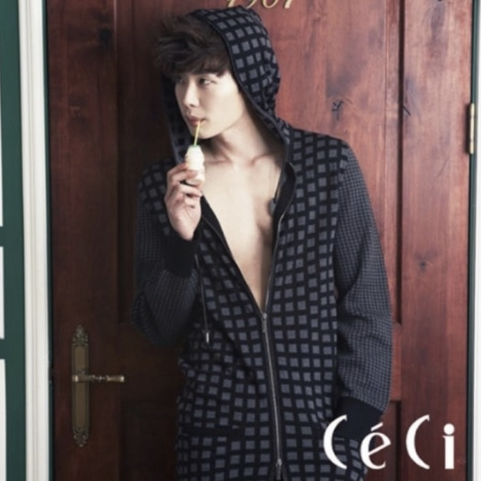 Behind-the-scenes cut of Lee Jongsuk