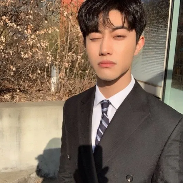 Latest photo of Kwak Dongyeon