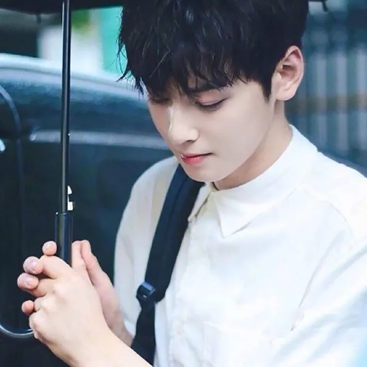 チャ・ウヌの最近の活動ショット