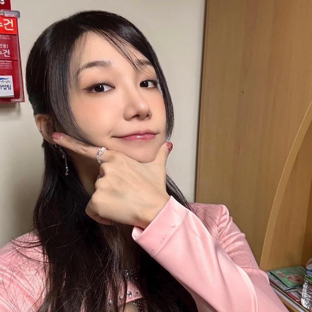 Foto kegiatan terbaru dari Jung Eunji