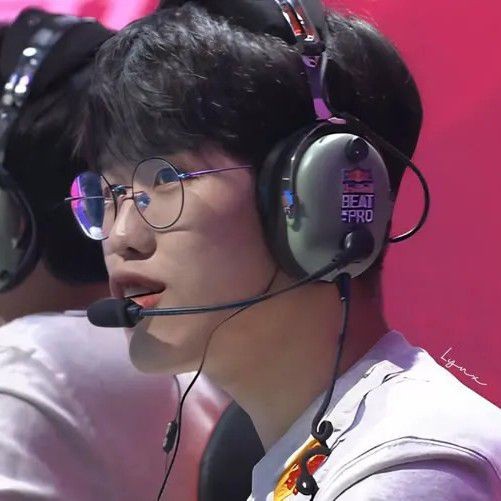 Foto profil terbaik Oner hari ini di Choeaedol Celeb