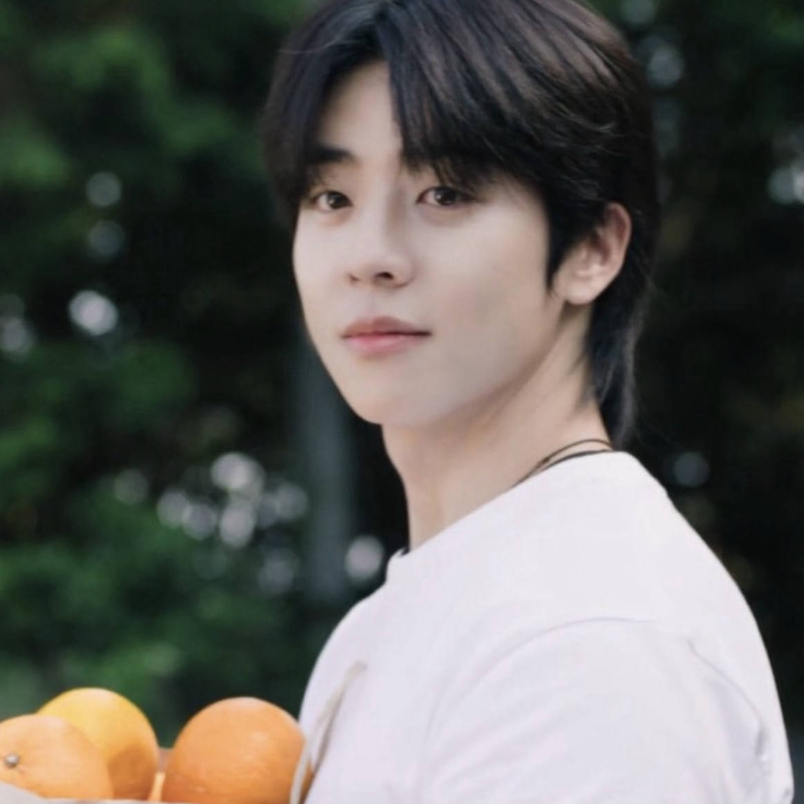 Behind-the-scenes cut of Chae Jonghyeop