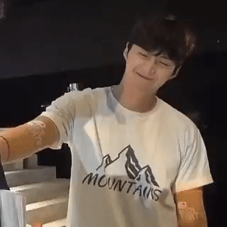 A moment captured by a fan of Kim Seonho