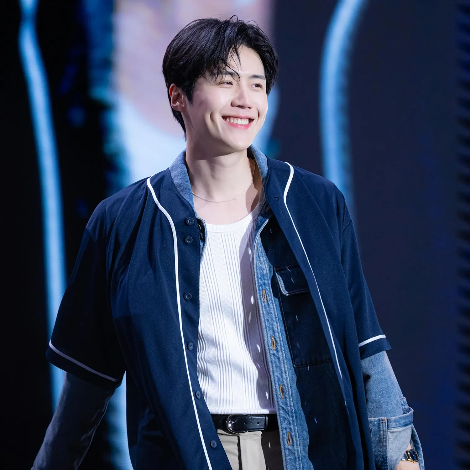 Behind-the-scenes cut of Kim Seonho