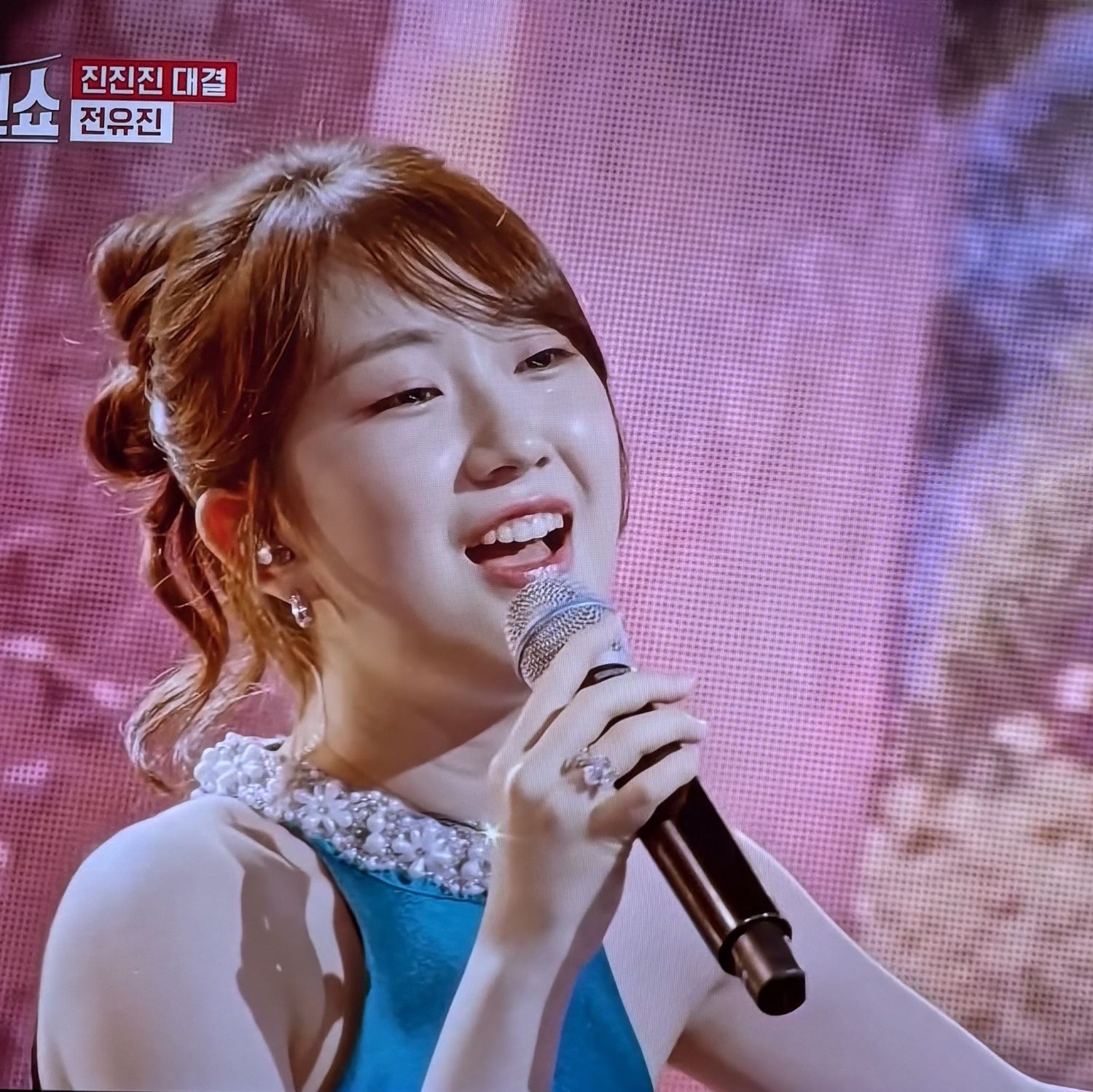 チョン・ユジンの最近の活動ショット