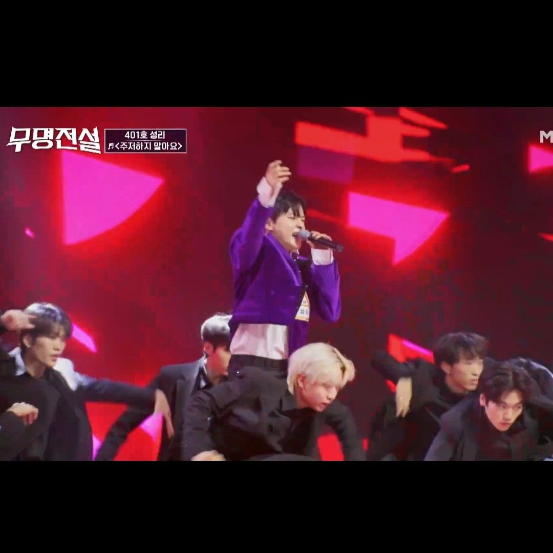 粉丝拍下的Seong Ri瞬间