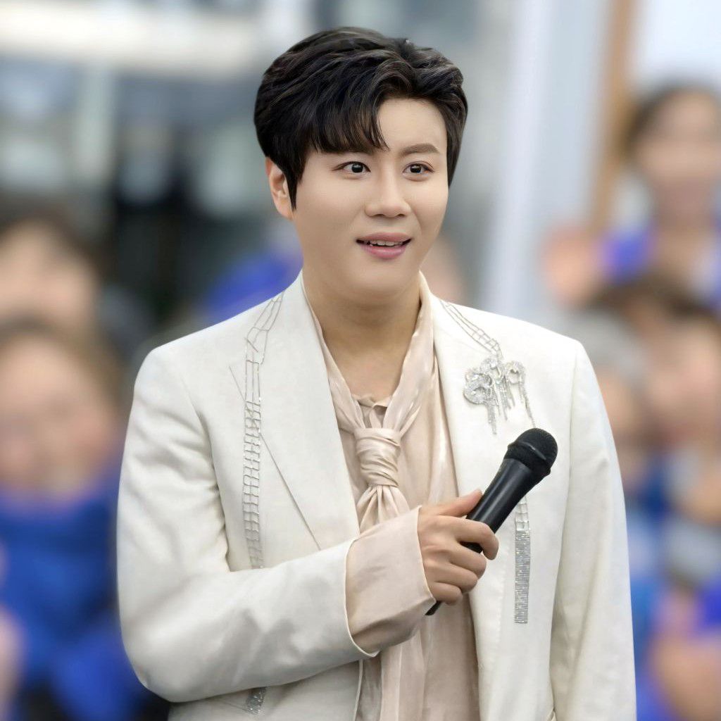 Latest photo of Jin Haesung