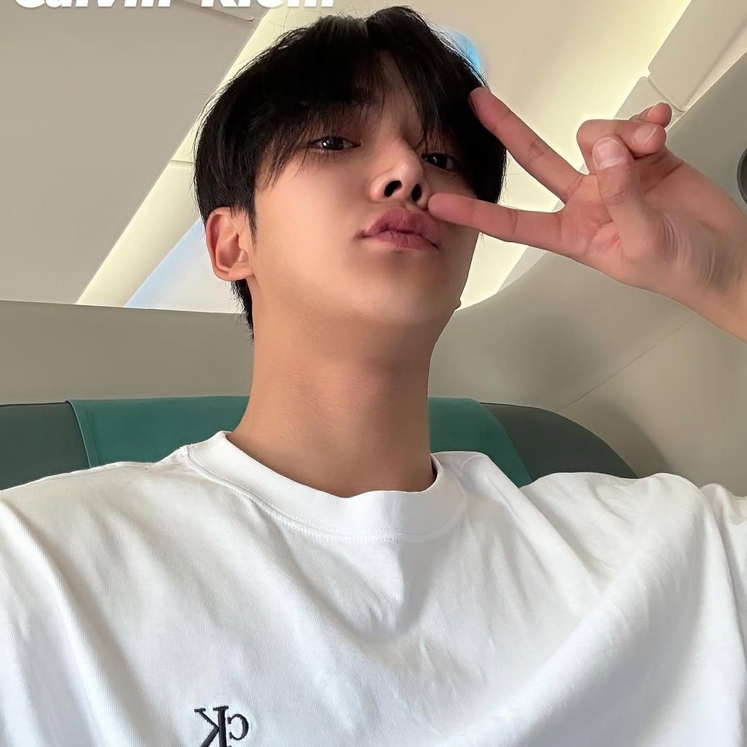 Cuplikan di balik layar dari Rowoon