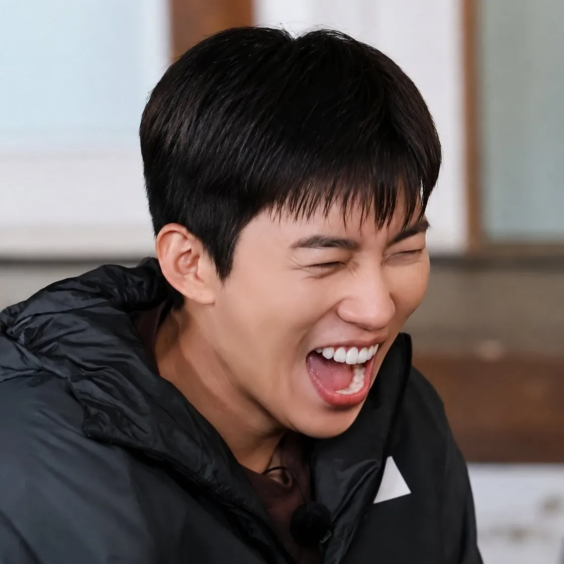 Cuplikan di balik layar dari Lim Youngwoong