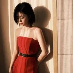 Behind-the-scenes cut of Tan Song Yun