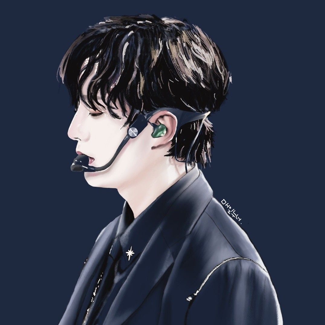 イ・ジュノの最近の活動ショット