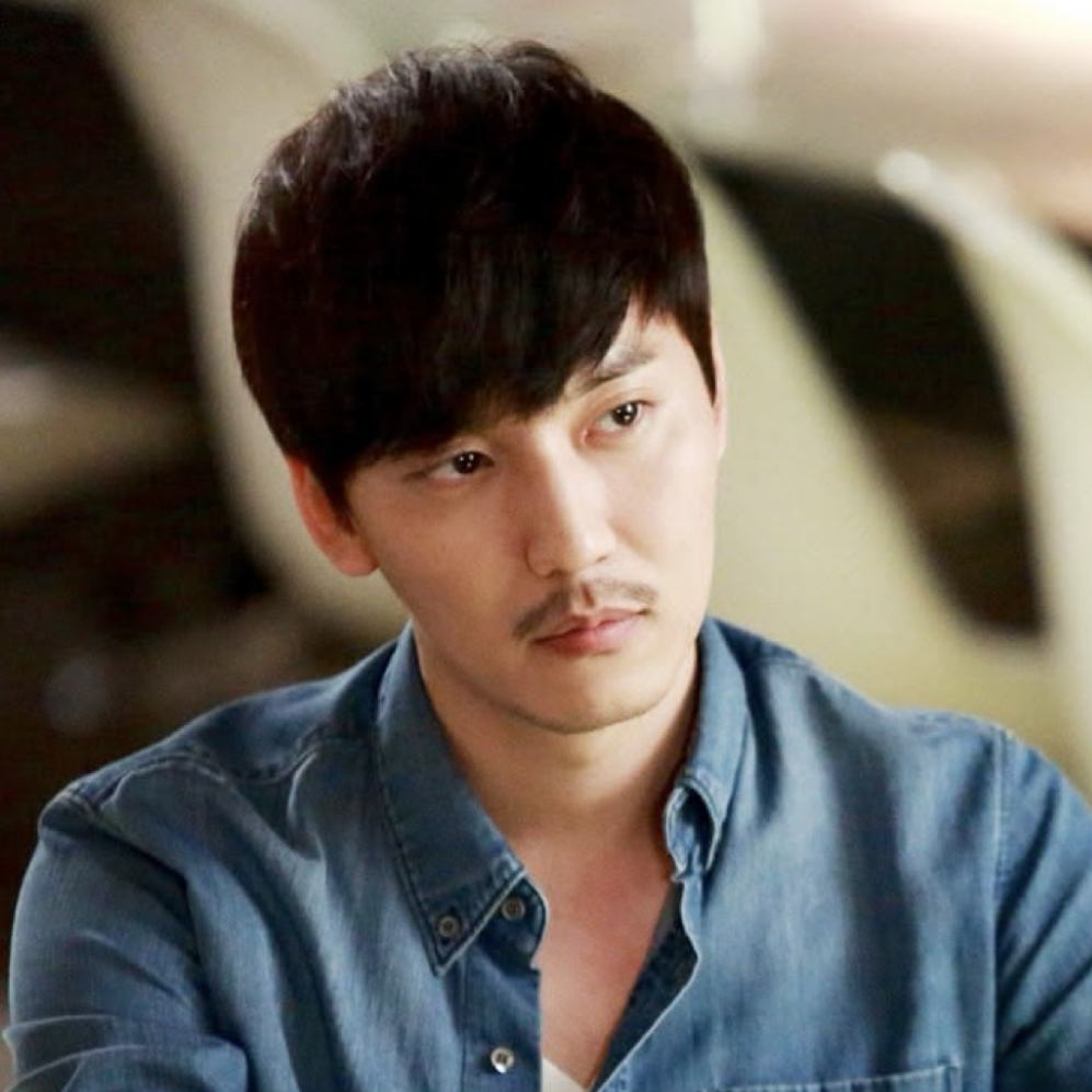 Behind-the-scenes cut of Kim Namgil