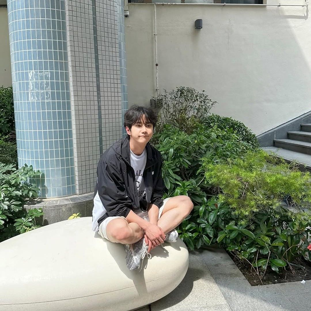 Recent activity shot of Lee Junyoung