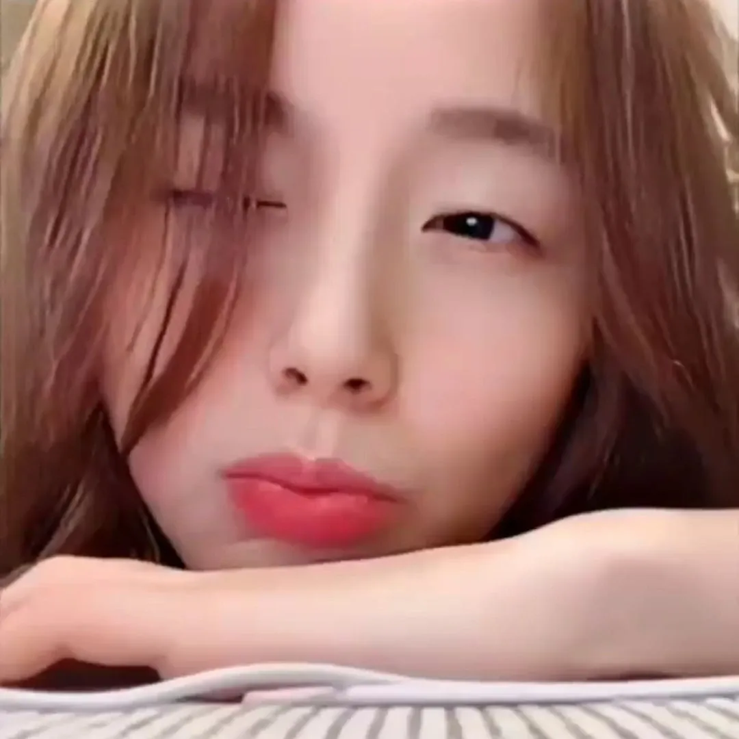 Momen yang diabadikan oleh penggemar Moon Chaewon