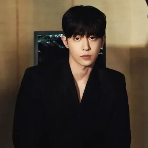 Behind-the-scenes cut of Nam Joohyuk